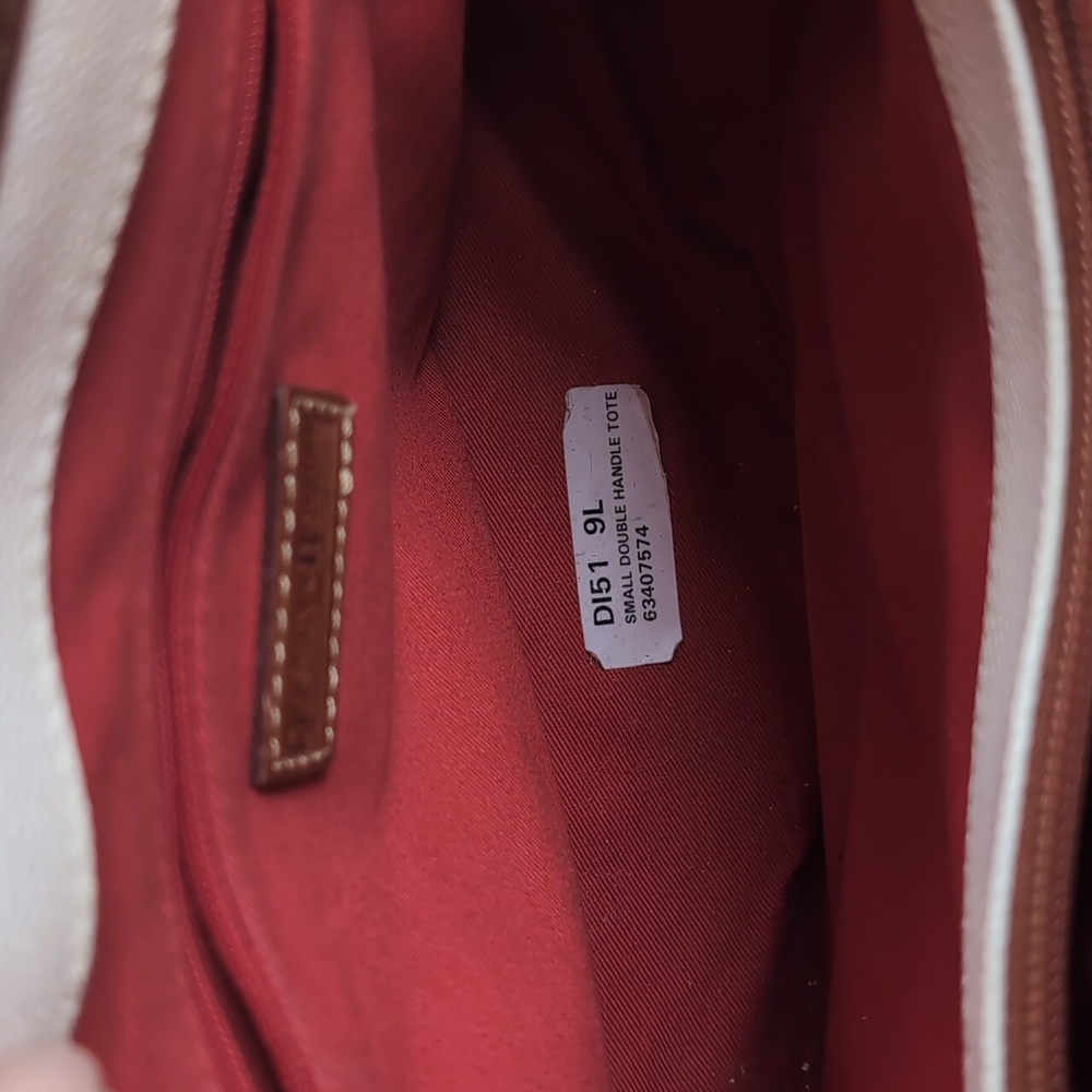 Dooney & Bourke Archives-Pebble Leather Tuck Lock Tote-White/British Tan NEW - Picture 9 of 15